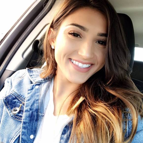 Meet your Posher, Joni - Picture 1 of 1